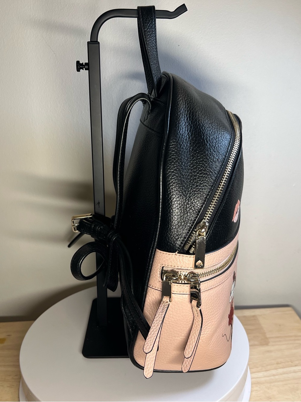 Kate Spade Limited Edition Disney x Minnie Mouse Medium Backpack EUC - Picture 3 of 8